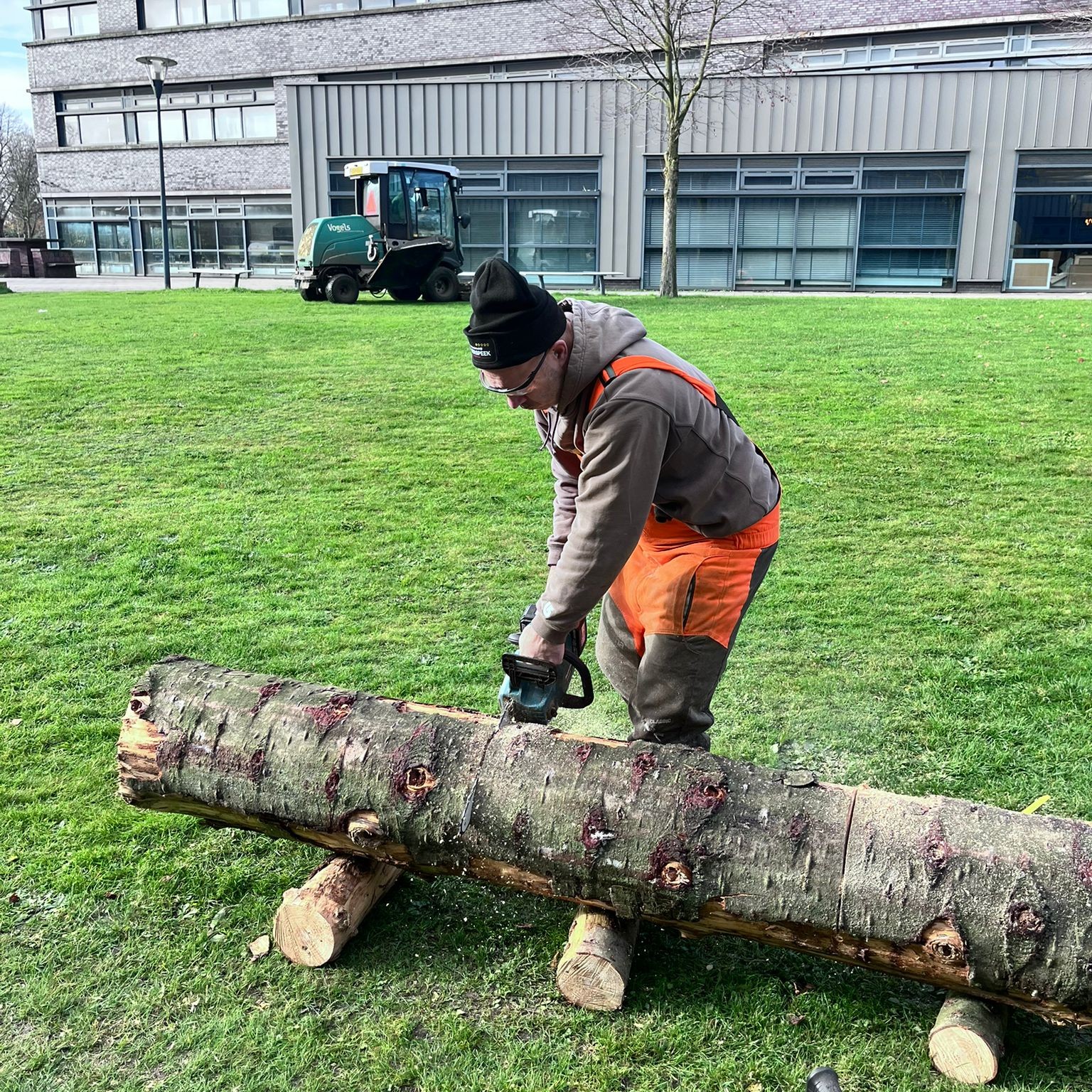 WhatsApp Image 2025-11-12 at 18.54.54